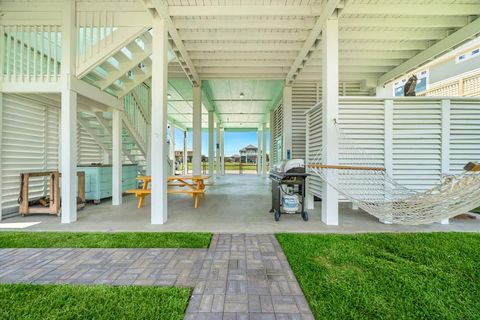 A home in Crystal Beach