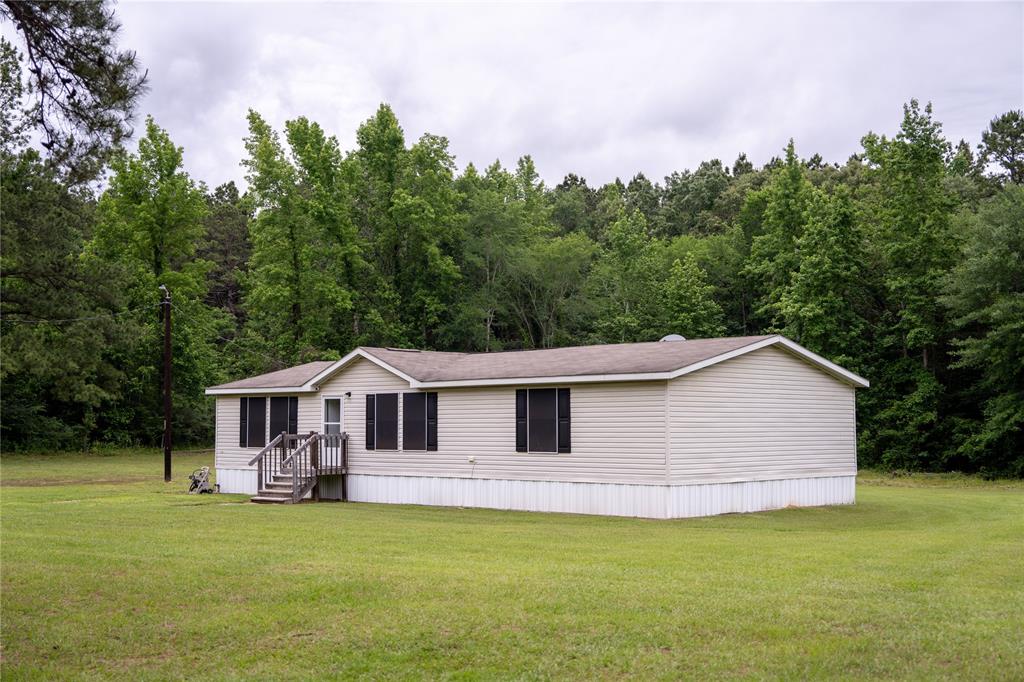 429 County Road 1130, Crockett, Texas image 1