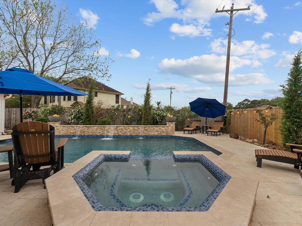 2040 Pembroke Bay Drive, League City, Texas image 47