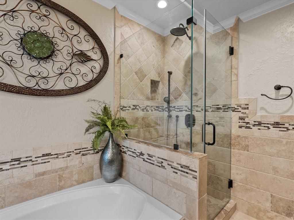 2040 Pembroke Bay Drive, League City, Texas image 34