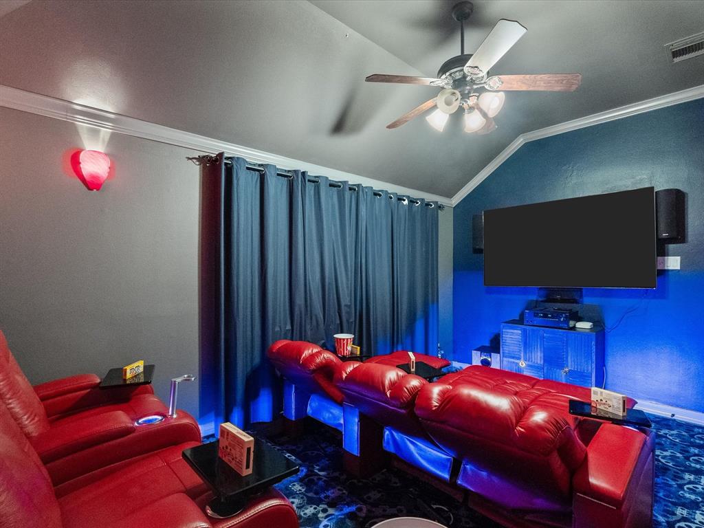 2040 Pembroke Bay Drive, League City, Texas image 37