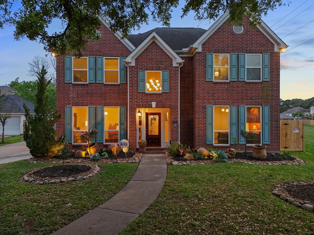 2040 Pembroke Bay Drive, League City, Texas image 1