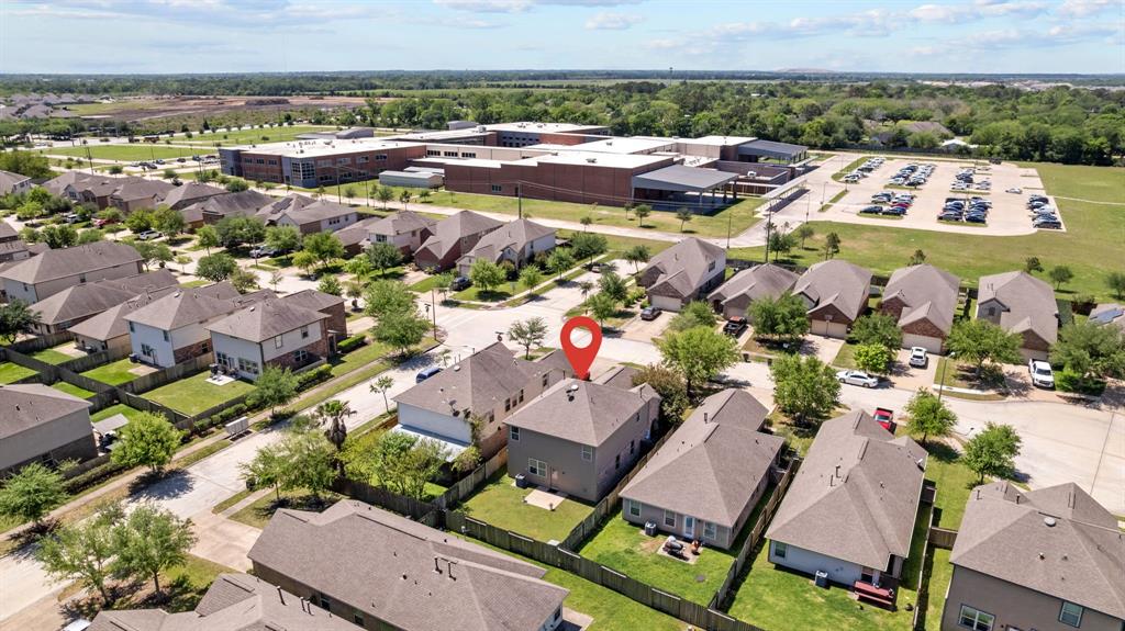 6857 Dogwood Cliff Lane, Dickinson, Texas image 33