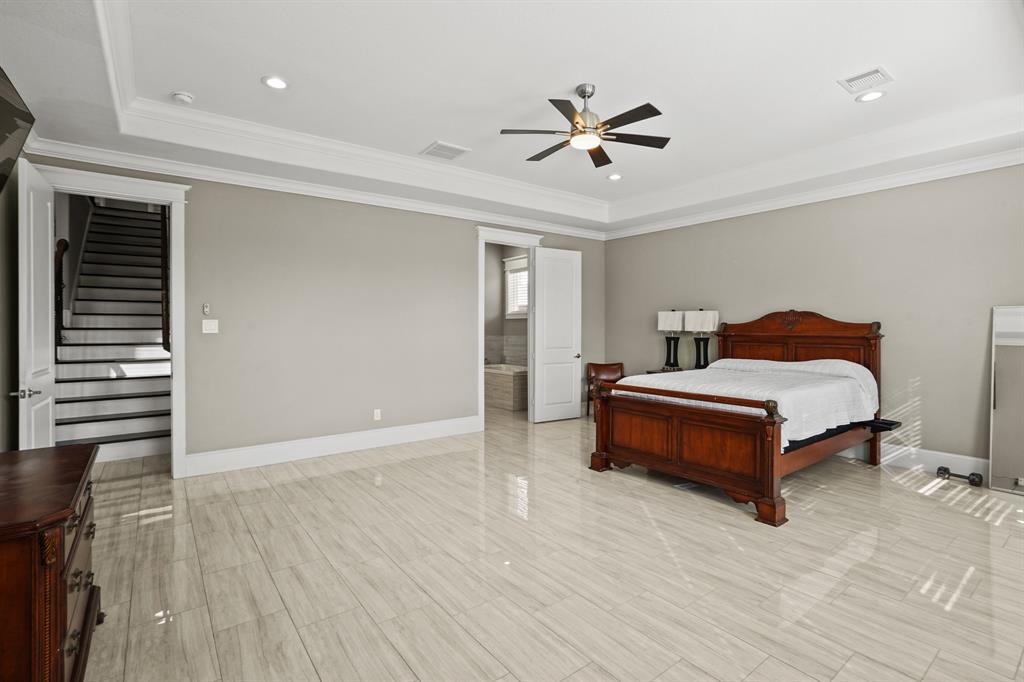 1902 Stillwood Drive, Houston, Texas image 22