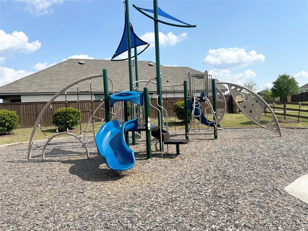 4350 Maple Root Lane, Pinehurst, Texas image 24