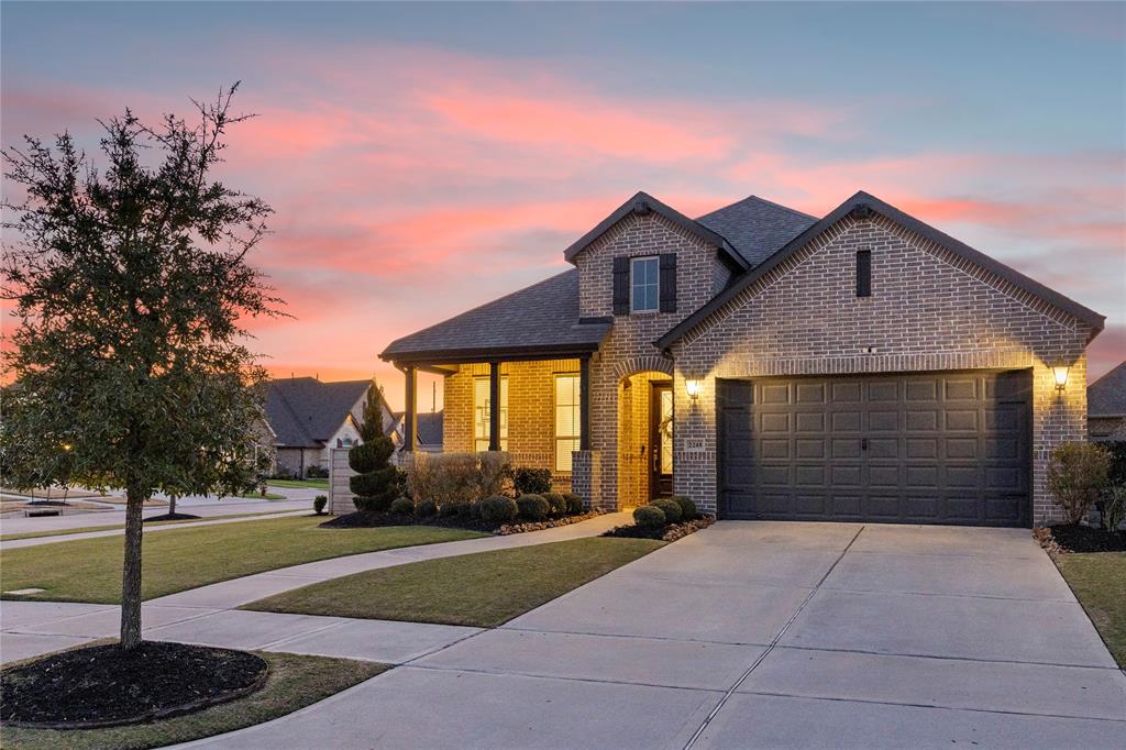 2248 Blackhawk Ridge Lane, Manvel, Texas image 3