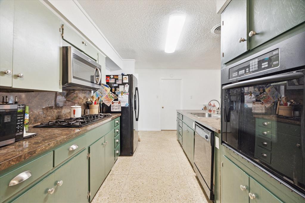 3224 Patricia Lane, Pearland, Texas image 10