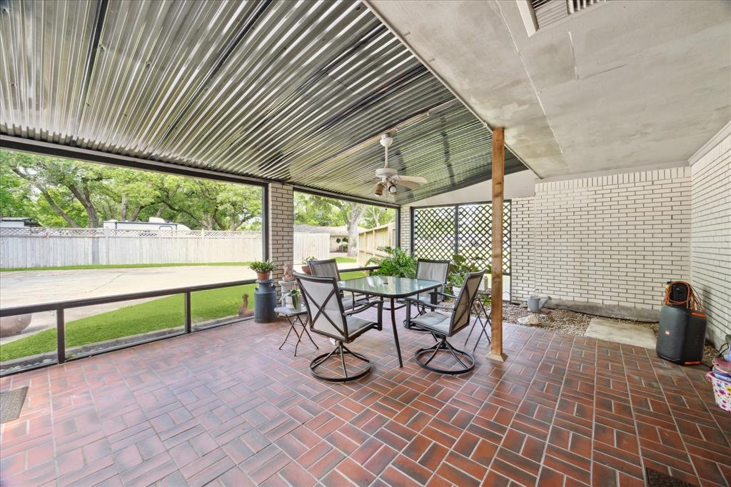 3224 Patricia Lane, Pearland, Texas image 18