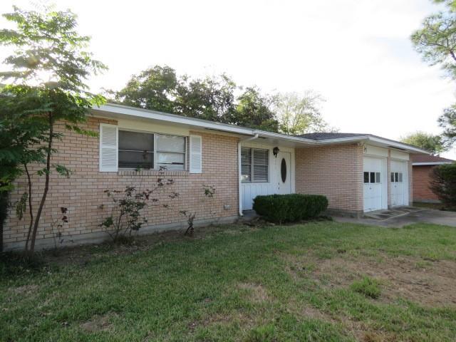 5111 Foster Avenue, Groves, Texas image 3