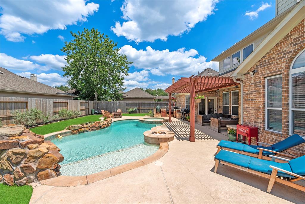 9210 Cold Hollow Lane, Missouri City, Texas image 40