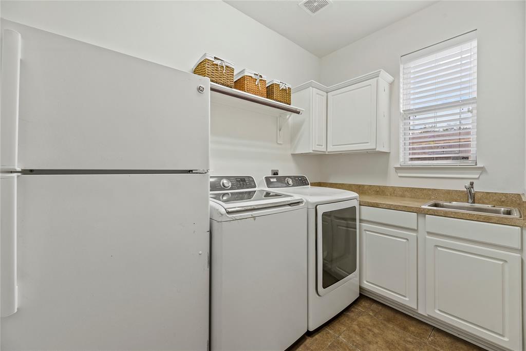 9210 Cold Hollow Lane, Missouri City, Texas image 25