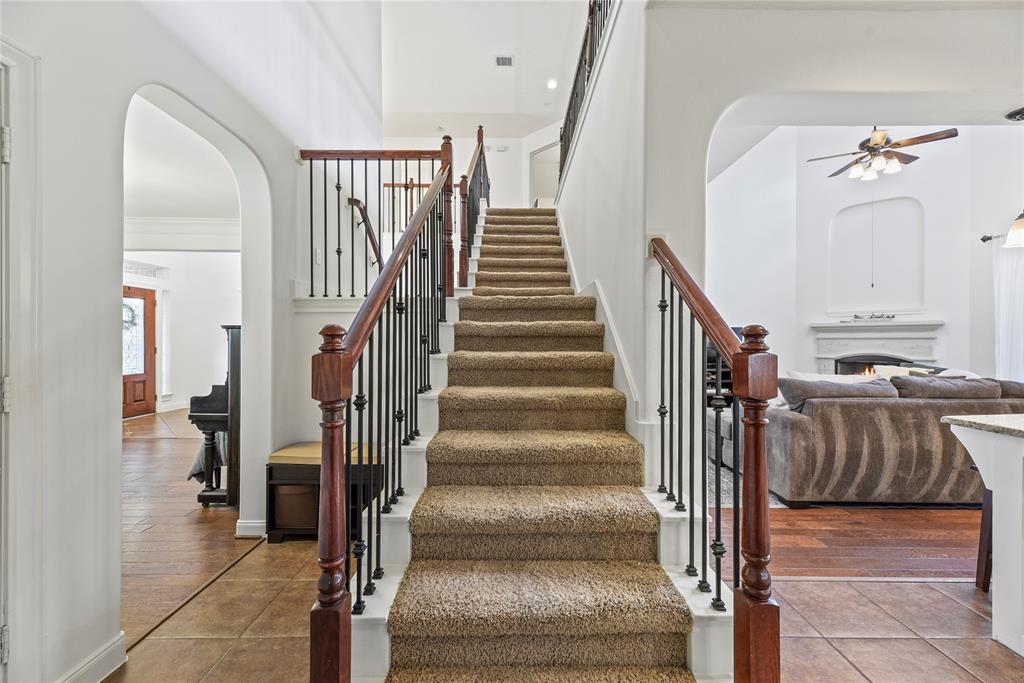 9210 Cold Hollow Lane, Missouri City, Texas image 26