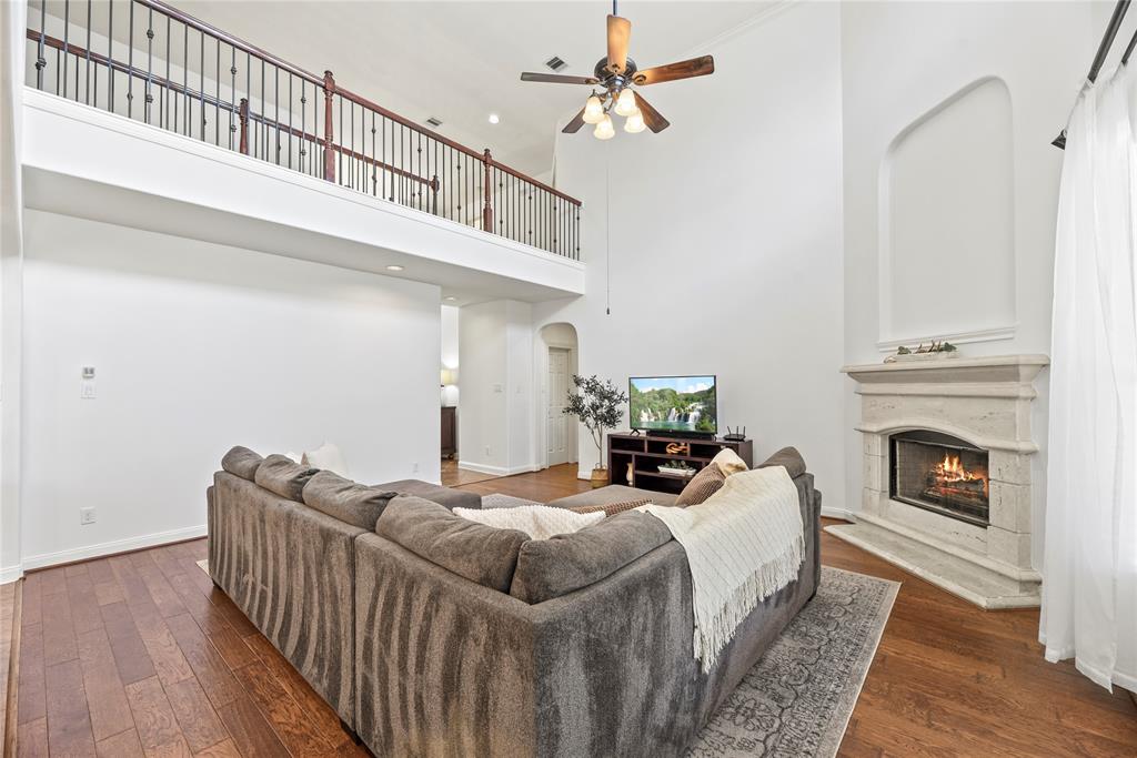 9210 Cold Hollow Lane, Missouri City, Texas image 8