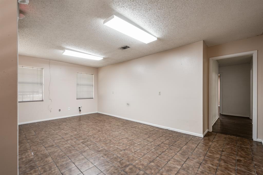 206 S Fenner Avenue, Cleveland, Texas image 5