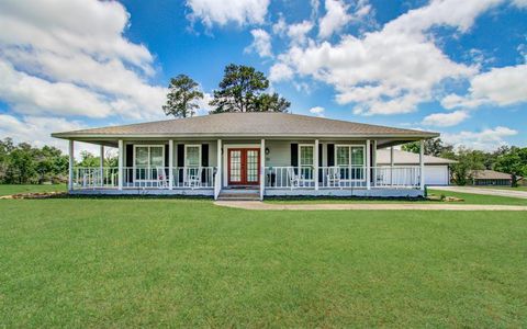 Single Family Residence in Huntsville TX 32 Palisade Circle.jpg