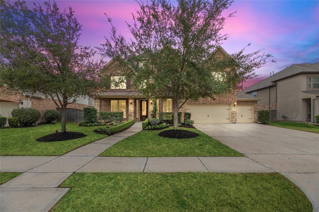 8915 Wandering Willow Drive, Richmond, Texas image 2