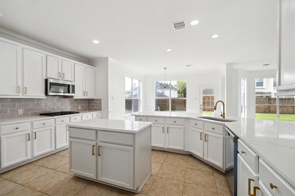 6314 Canyon Chase Drive