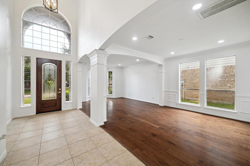 6314 Canyon Chase Drive