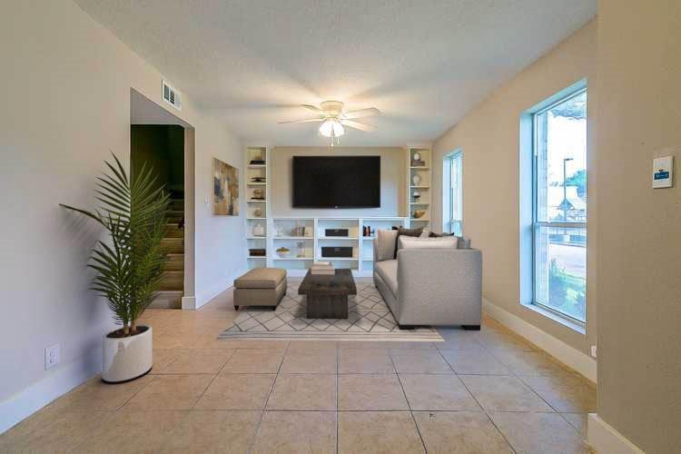 11002 Hammerly Boulevard 209