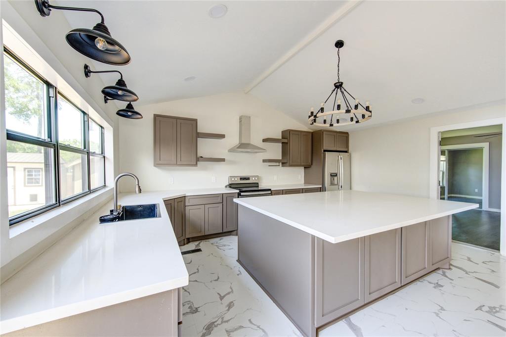 16569 Kingsbury Drive, Conroe, Texas image 31