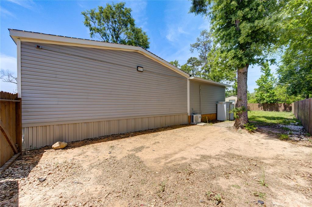 16569 Kingsbury Drive, Conroe, Texas image 9