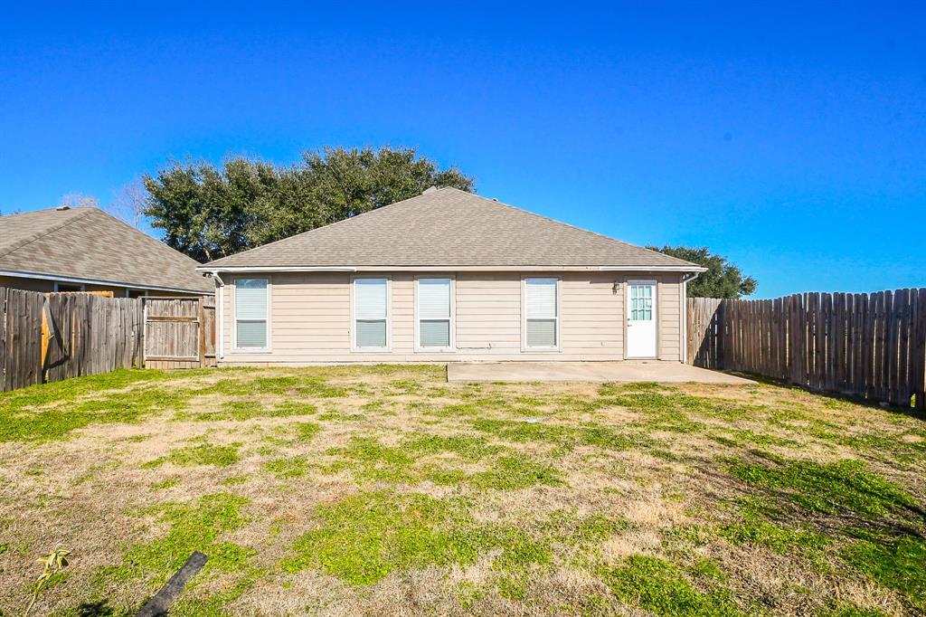 3519 Brook Shadow Drive, Brookshire, Texas image 22