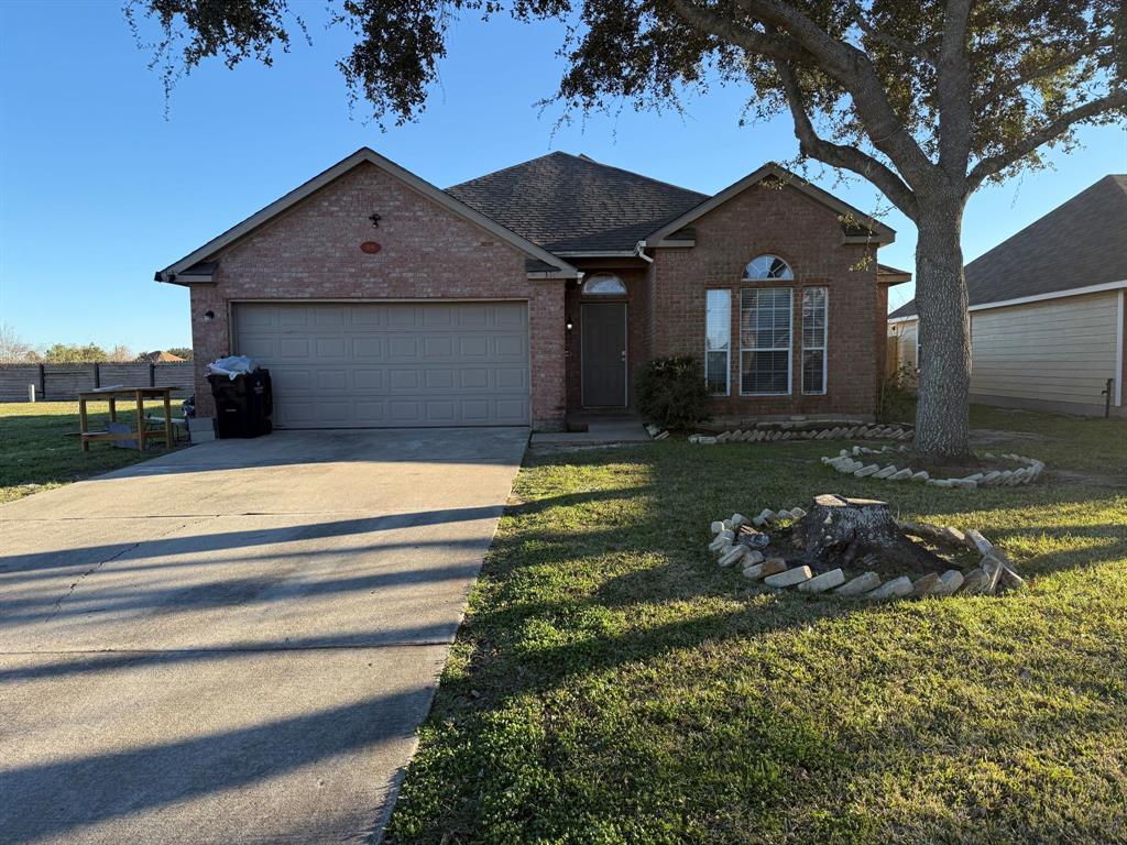 3519 Brook Shadow Drive, Brookshire, Texas image 1