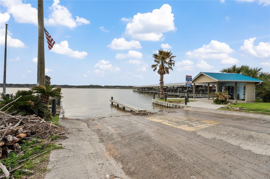 1341 Creeklake Drive, Onalaska, Texas image 21