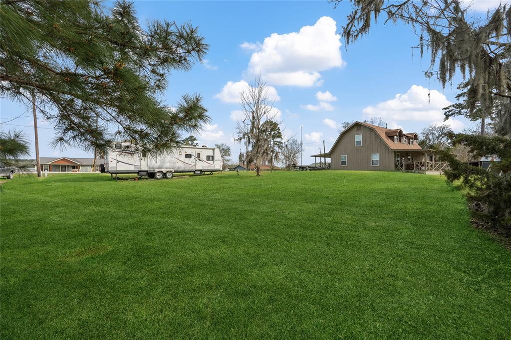 1341 Creeklake Drive, Onalaska, Texas image 14