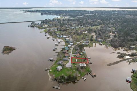 1341 Creeklake Drive Onalaska TX 77360