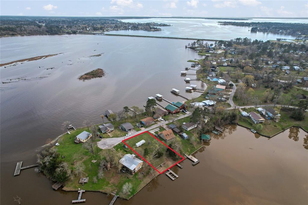 1341 Creeklake Drive, Onalaska, Texas image 5