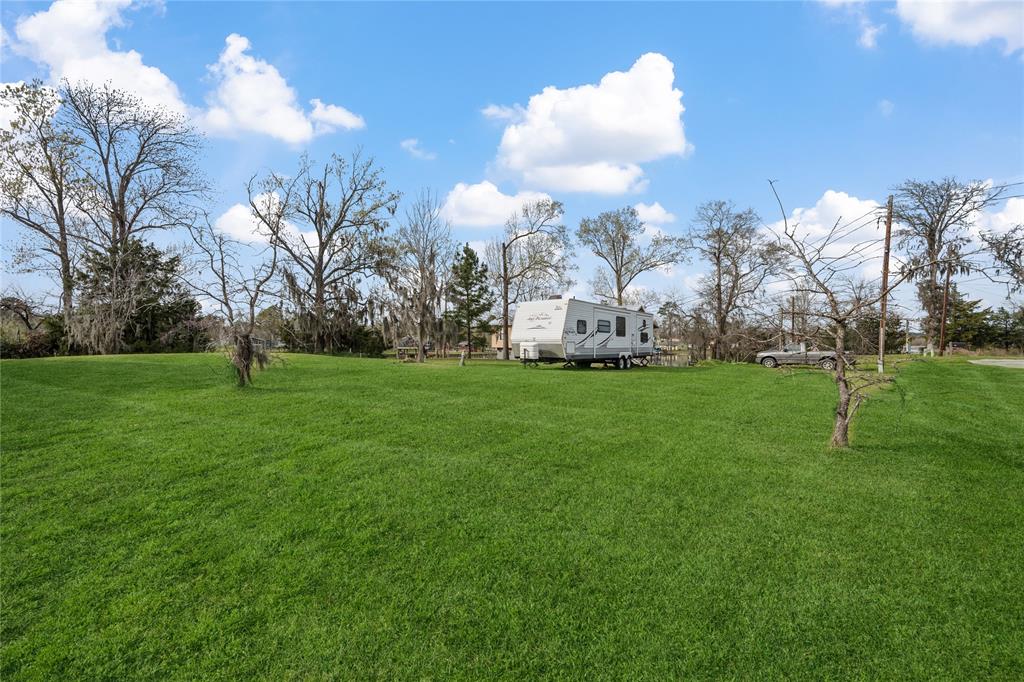 1341 Creeklake Drive, Onalaska, Texas image 13