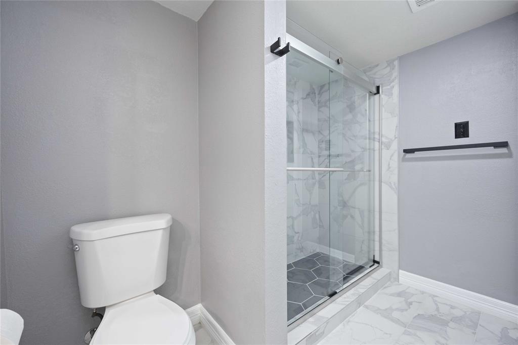 8425 Hearth Drive #35, Houston, Texas image 13