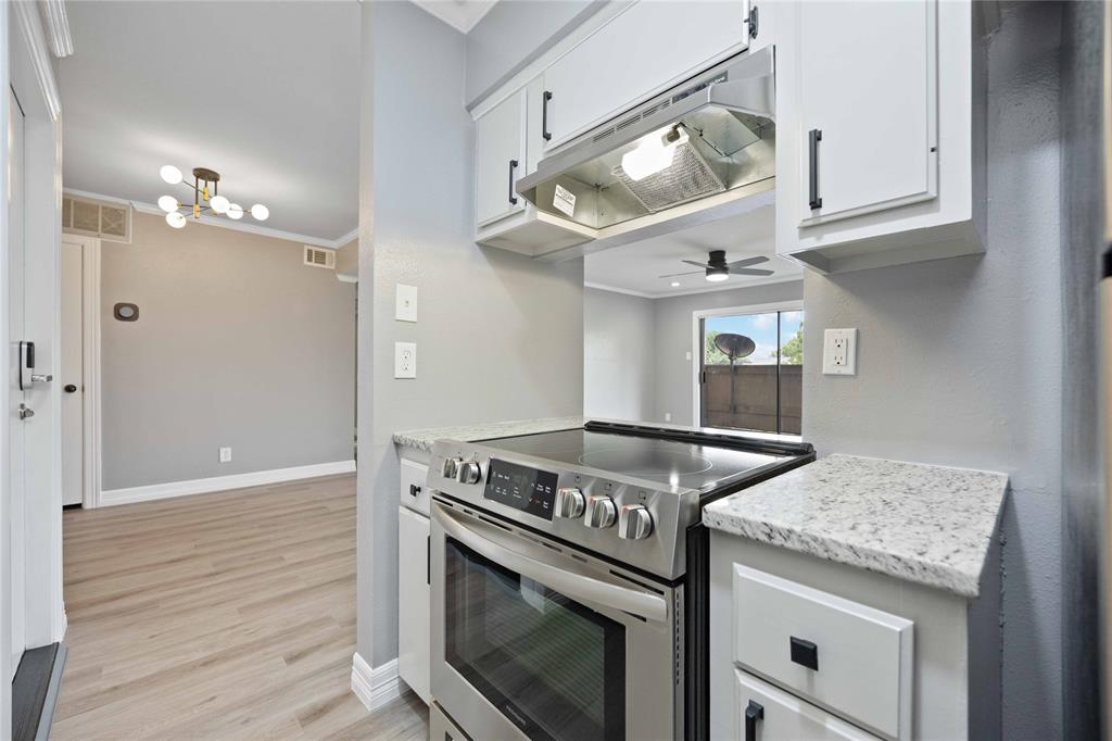 8425 Hearth Drive #35, Houston, Texas image 3