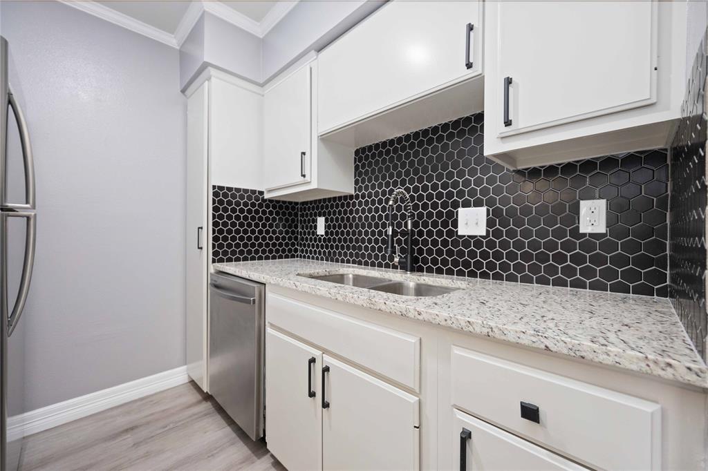 8425 Hearth Drive #35, Houston, Texas image 1