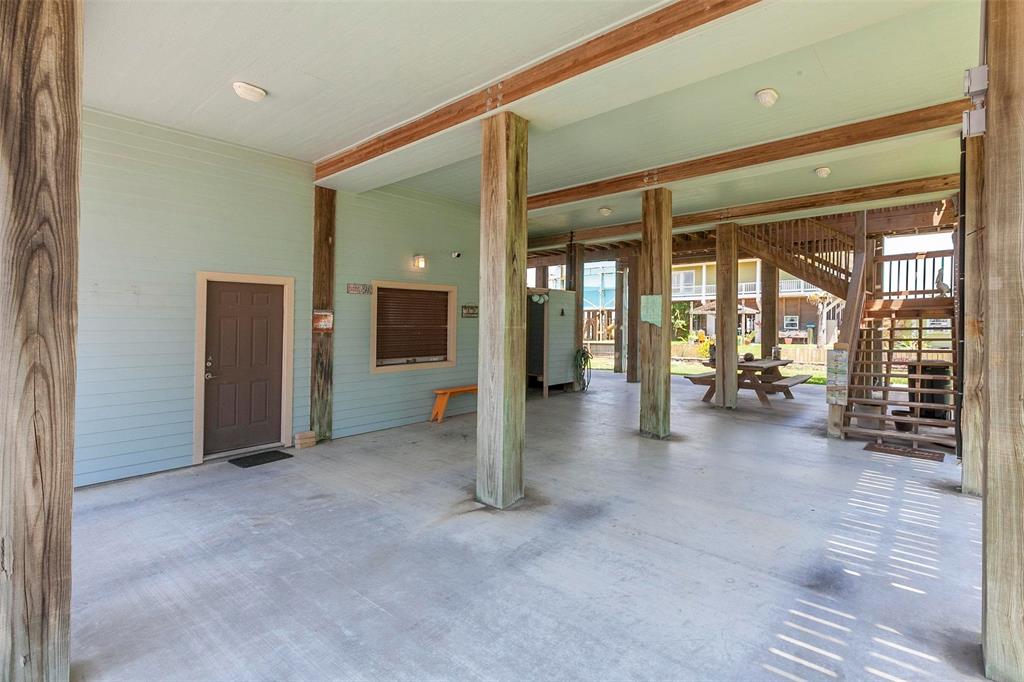 2100 Mills, Crystal Beach, Texas image 31