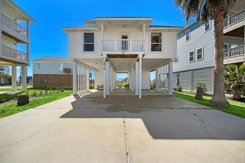 Single Family Residence in Galveston TX 3814 Mendocino Drive 1.jpg