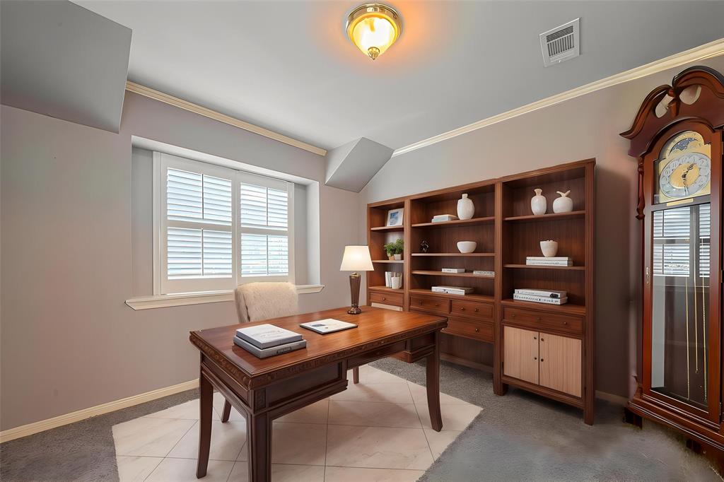 330 N Wilcrest Drive, Houston, Texas image 6
