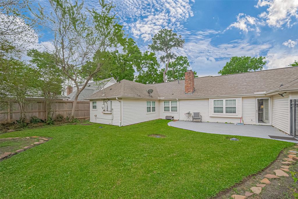 330 N Wilcrest Drive, Houston, Texas image 22