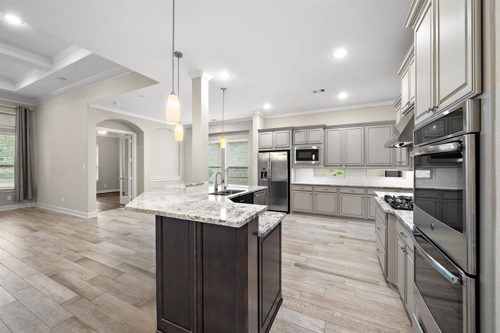4021 Windsor Chase Drive, Spring, Texas image 9