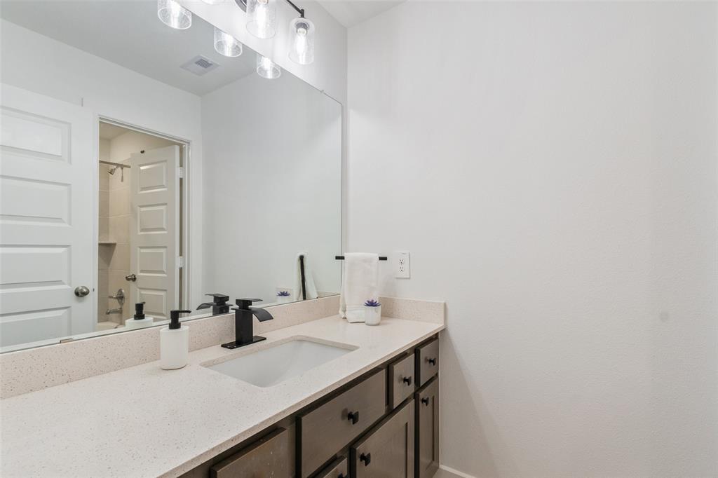 156 Gray Pine Grove Way, Conroe, Texas image 34
