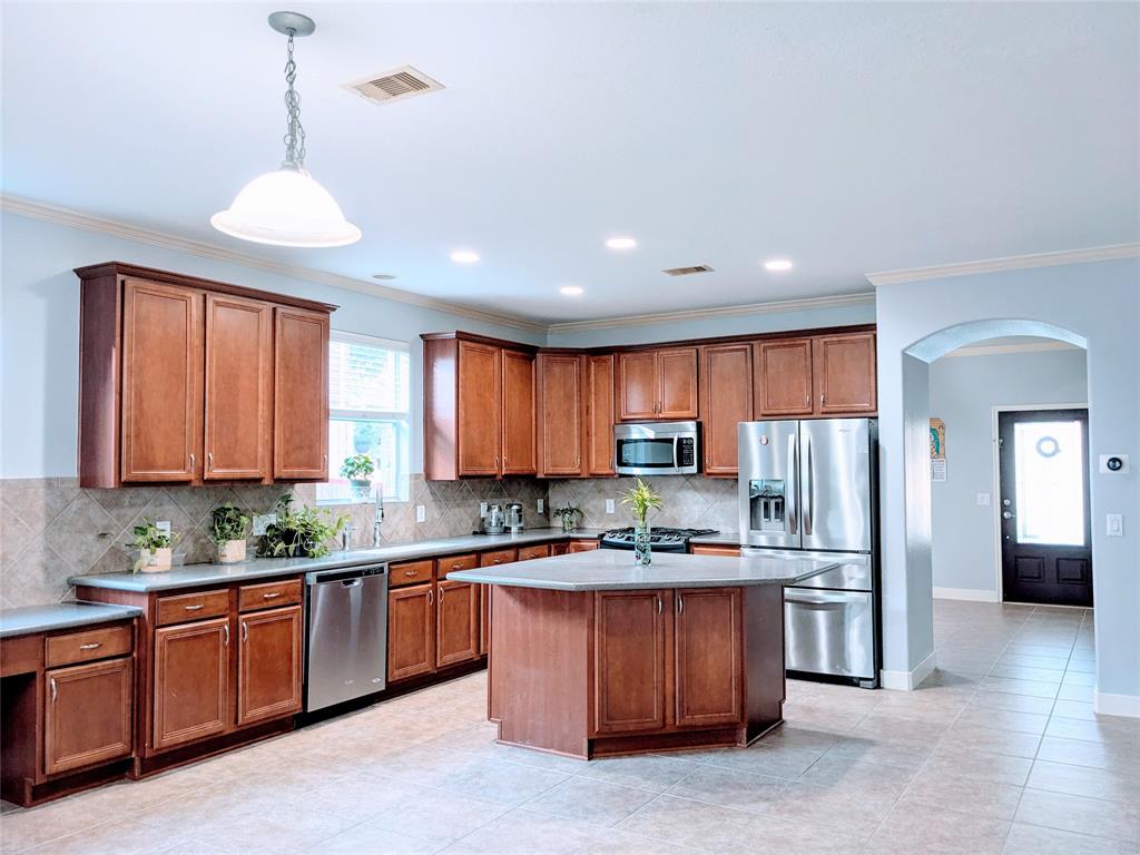 6318 Alpine Trail Lane, Katy, Texas image 3