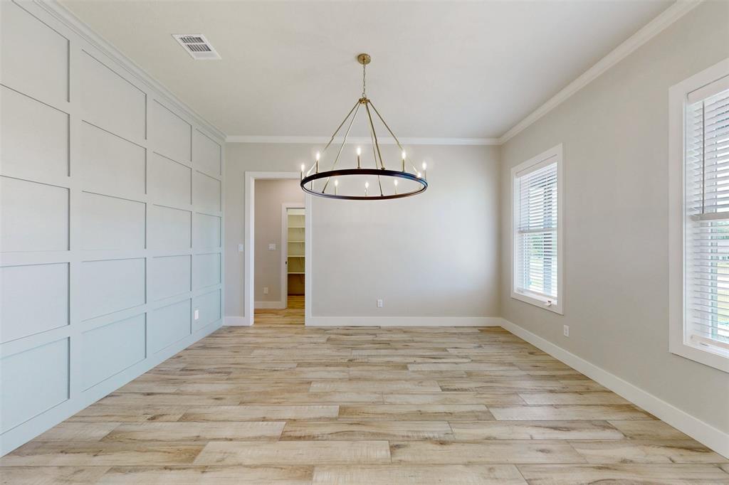 5616 Mill Water Court, Bryan, Texas image 8