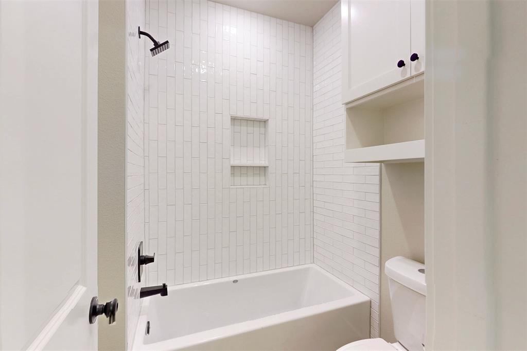 5616 Mill Water Court, Bryan, Texas image 27