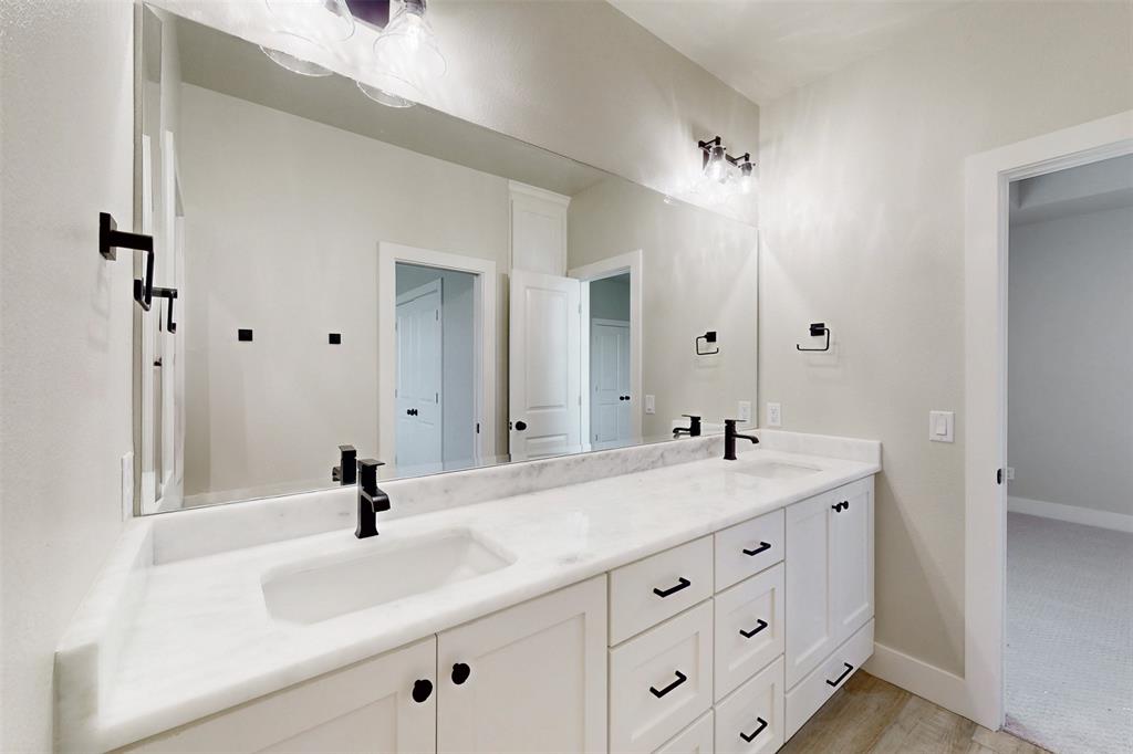 5616 Mill Water Court, Bryan, Texas image 28