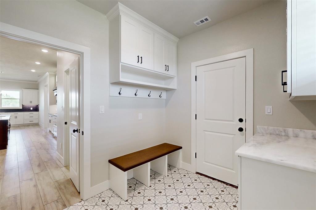 5616 Mill Water Court, Bryan, Texas image 20