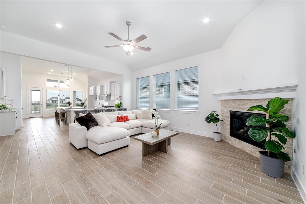 property-search 3 4603 Vaughan Way