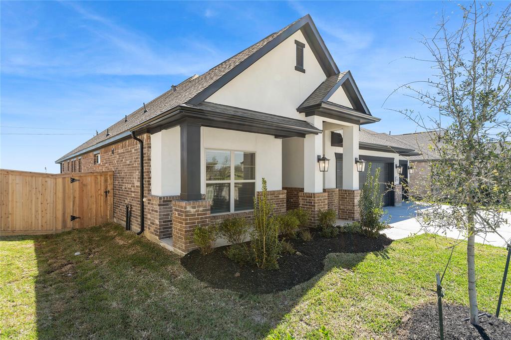 1537 Apache Heights Drive, Dayton, Texas image 4