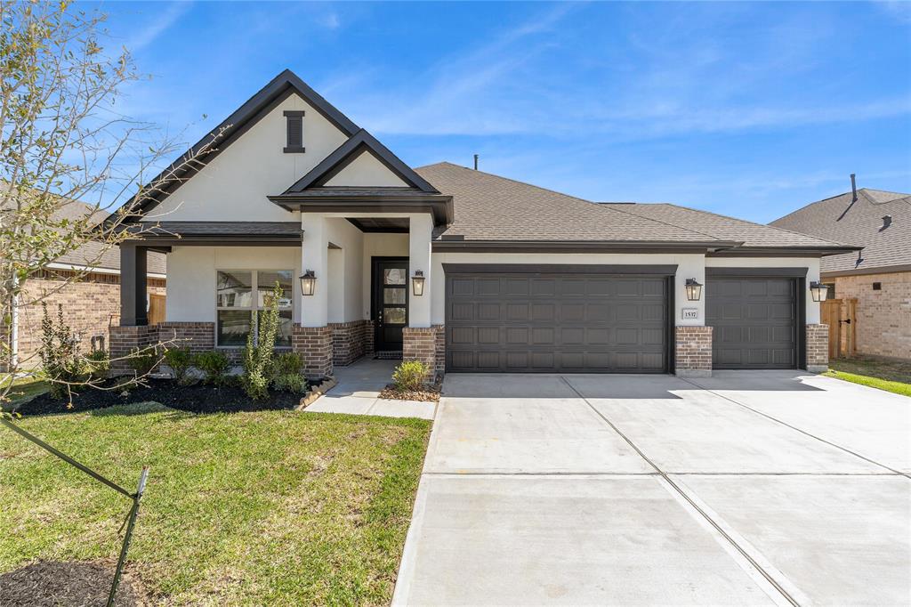 1537 Apache Heights Drive, Dayton, Texas image 3