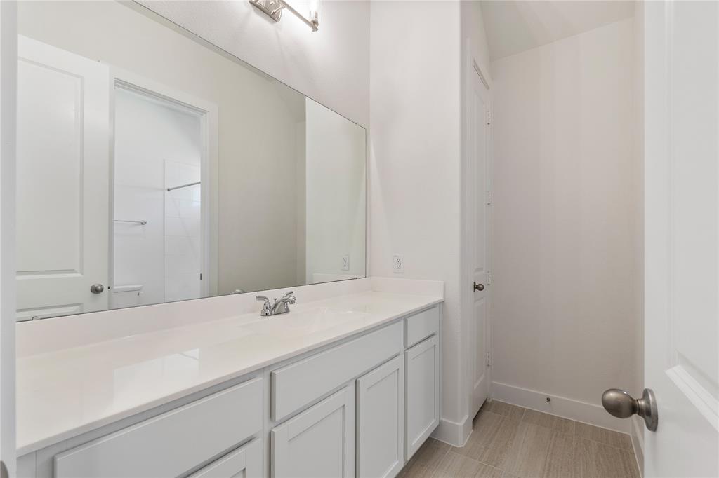 1537 Apache Heights Drive, Dayton, Texas image 23